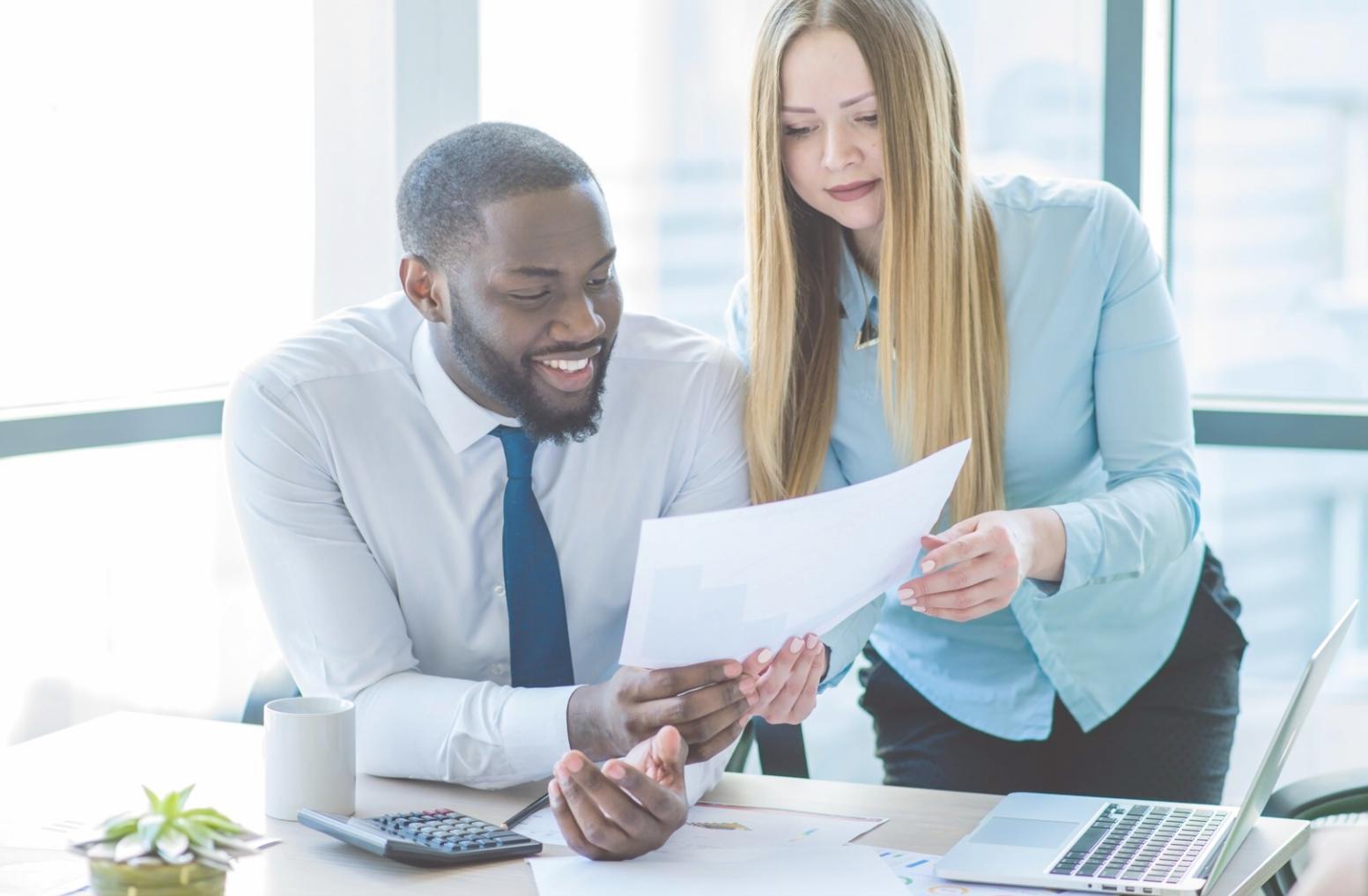 Analiză statistică financiară profesională